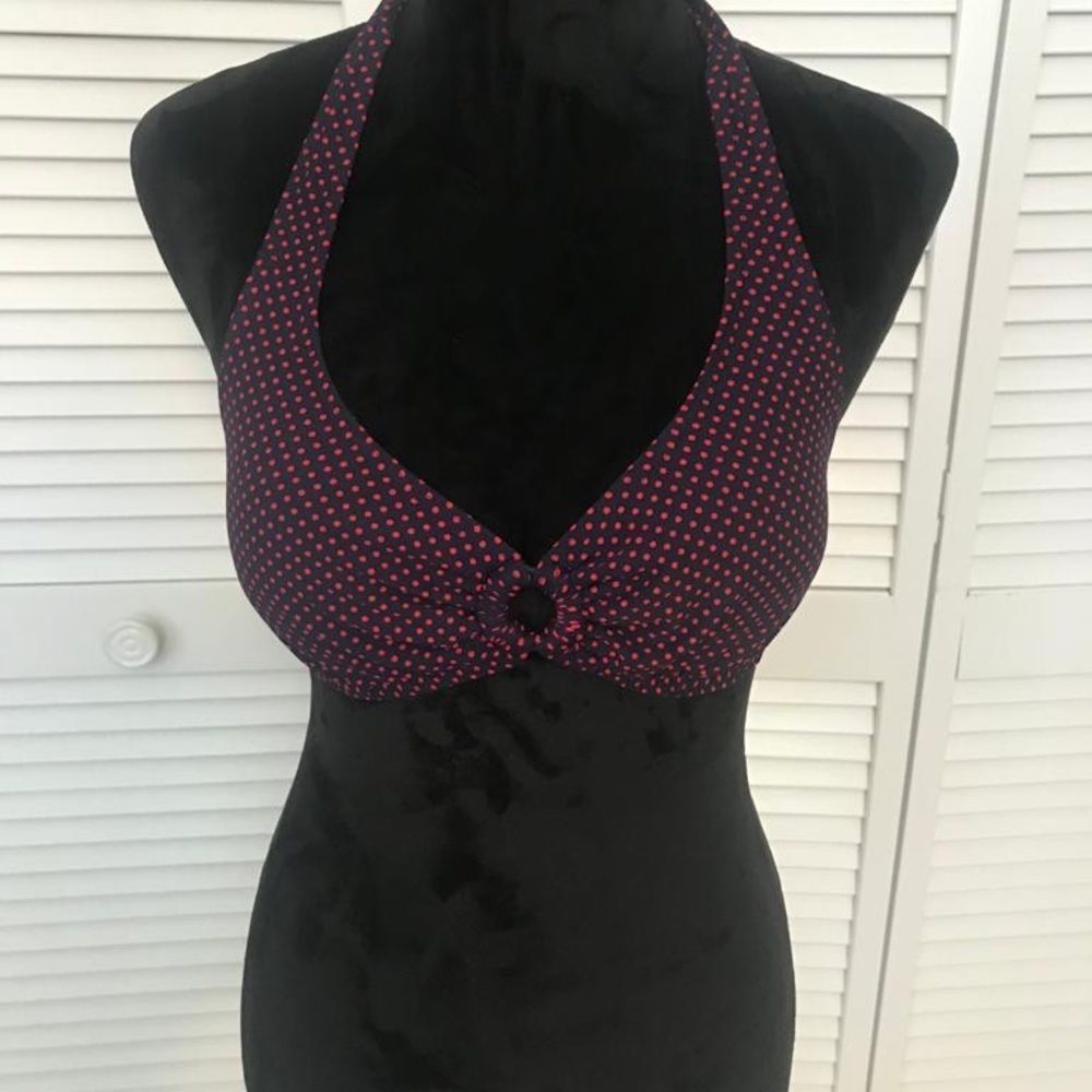 New tags polka dot bikini 👙 top size SMALL